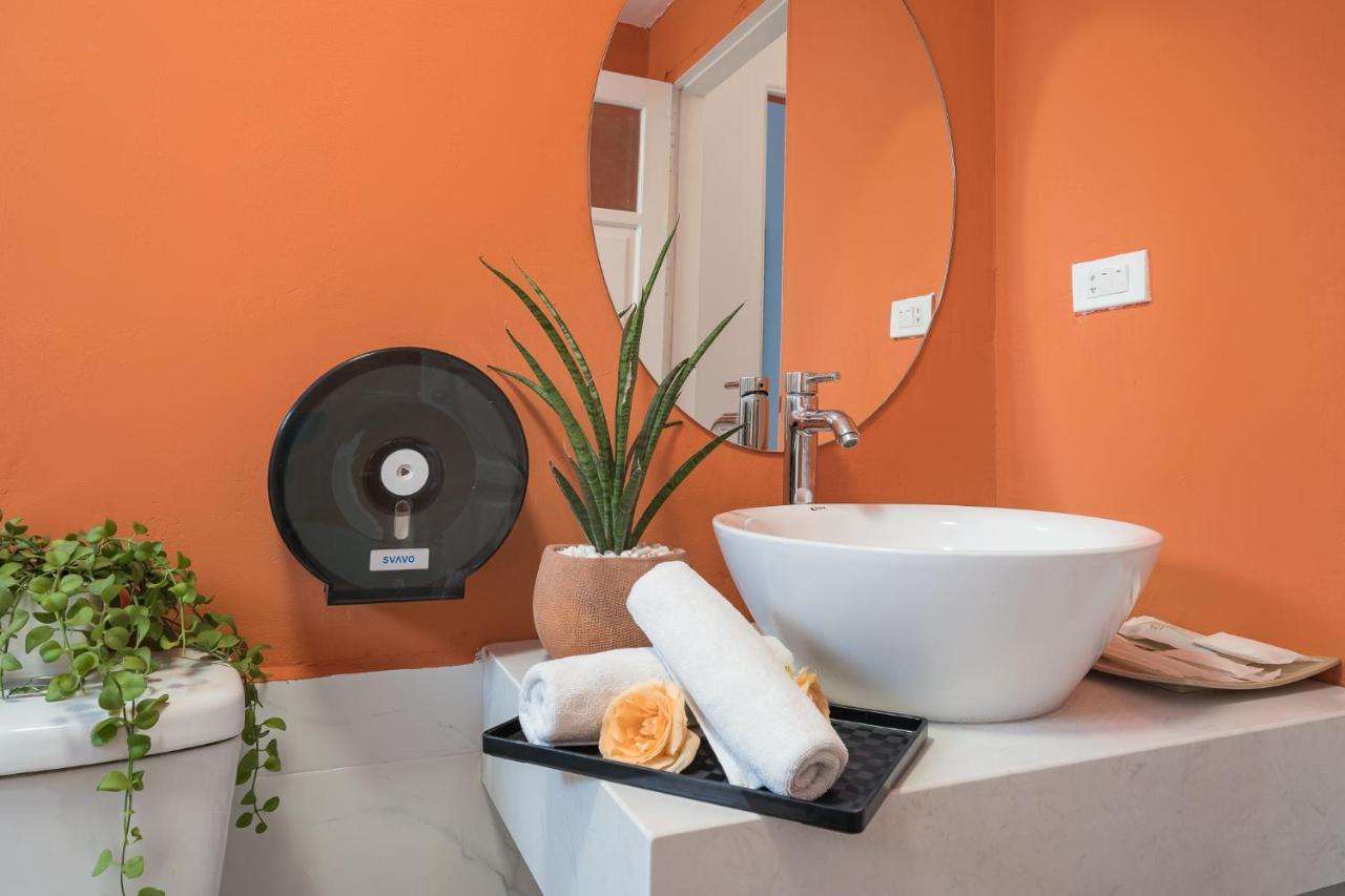 C O R O N A Hanoi House Extérieur photo